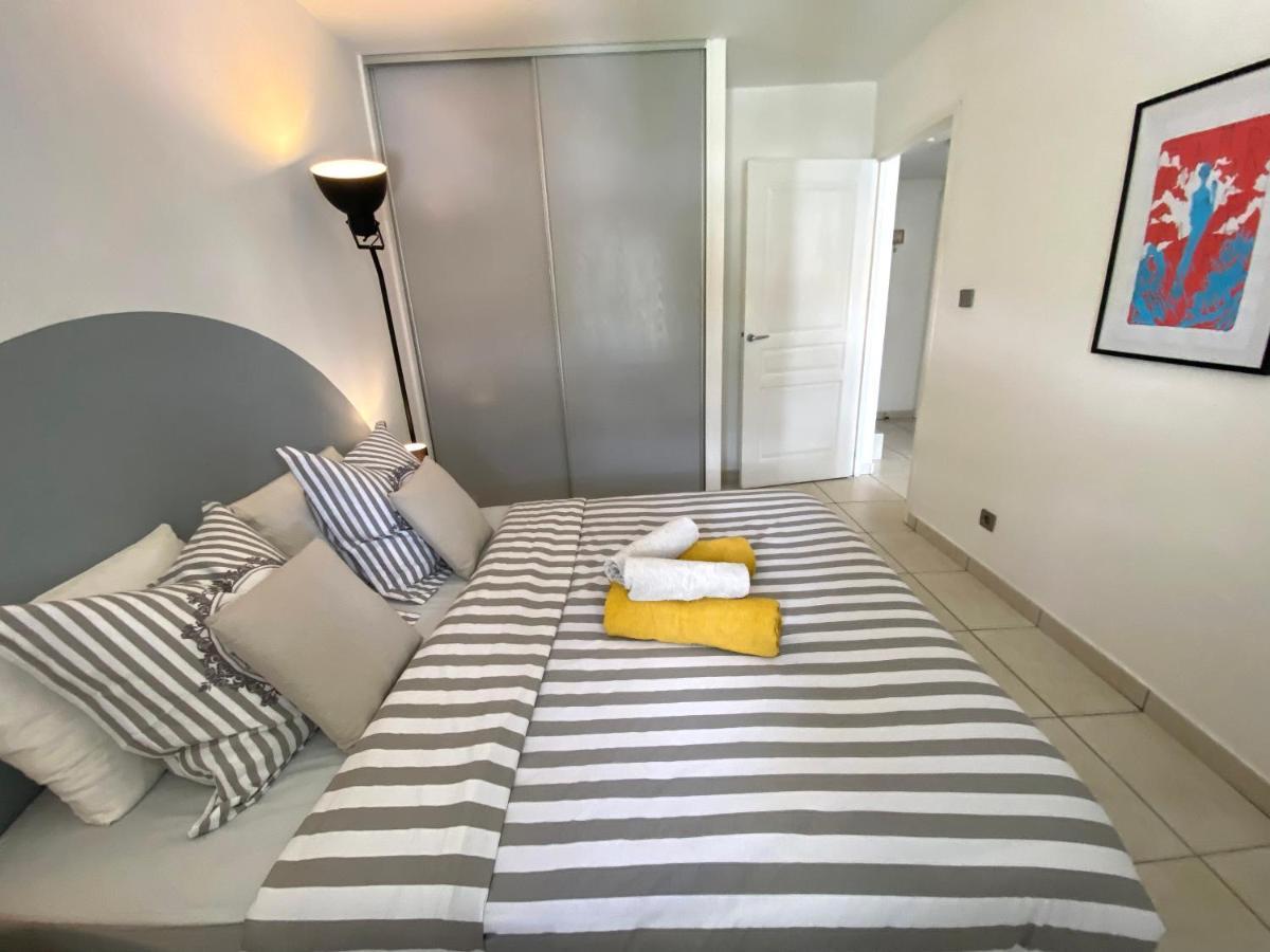Appartement Lumineux Et Calme Saint-Denis Centre Εξωτερικό φωτογραφία