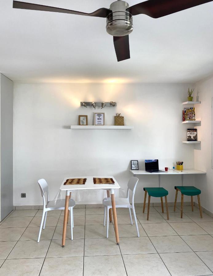 Appartement Lumineux Et Calme Saint-Denis Centre Εξωτερικό φωτογραφία