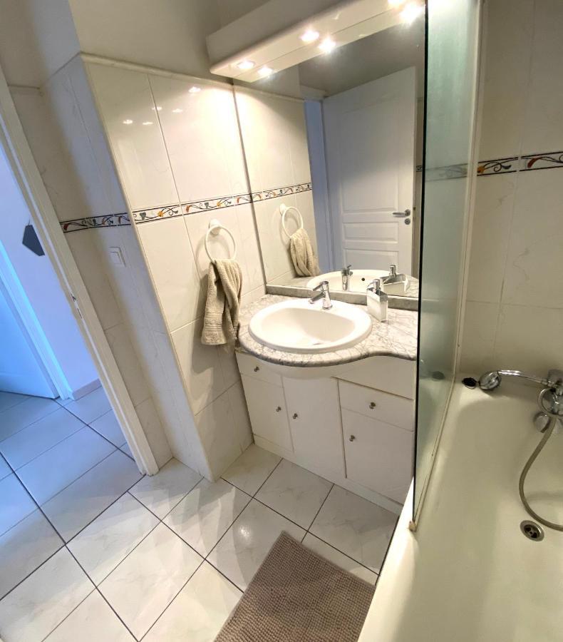 Appartement Lumineux Et Calme Saint-Denis Centre Εξωτερικό φωτογραφία